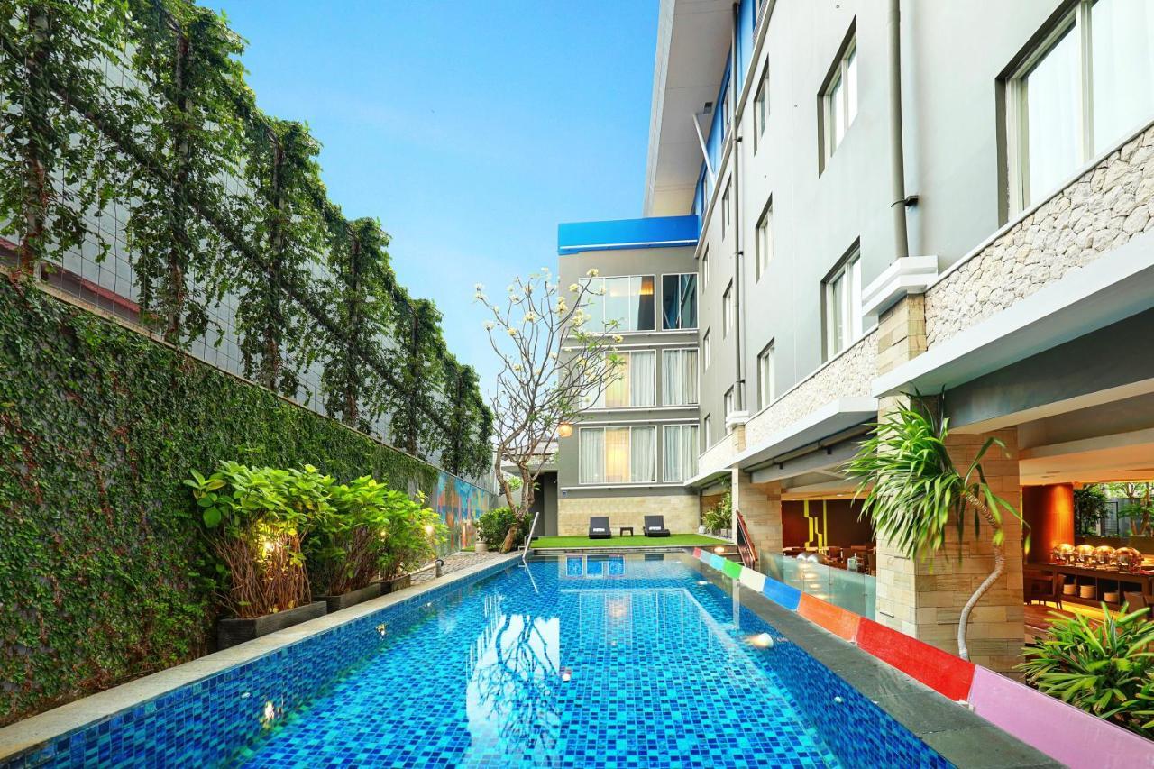 Primera Hotel Seminyak Kültér fotó