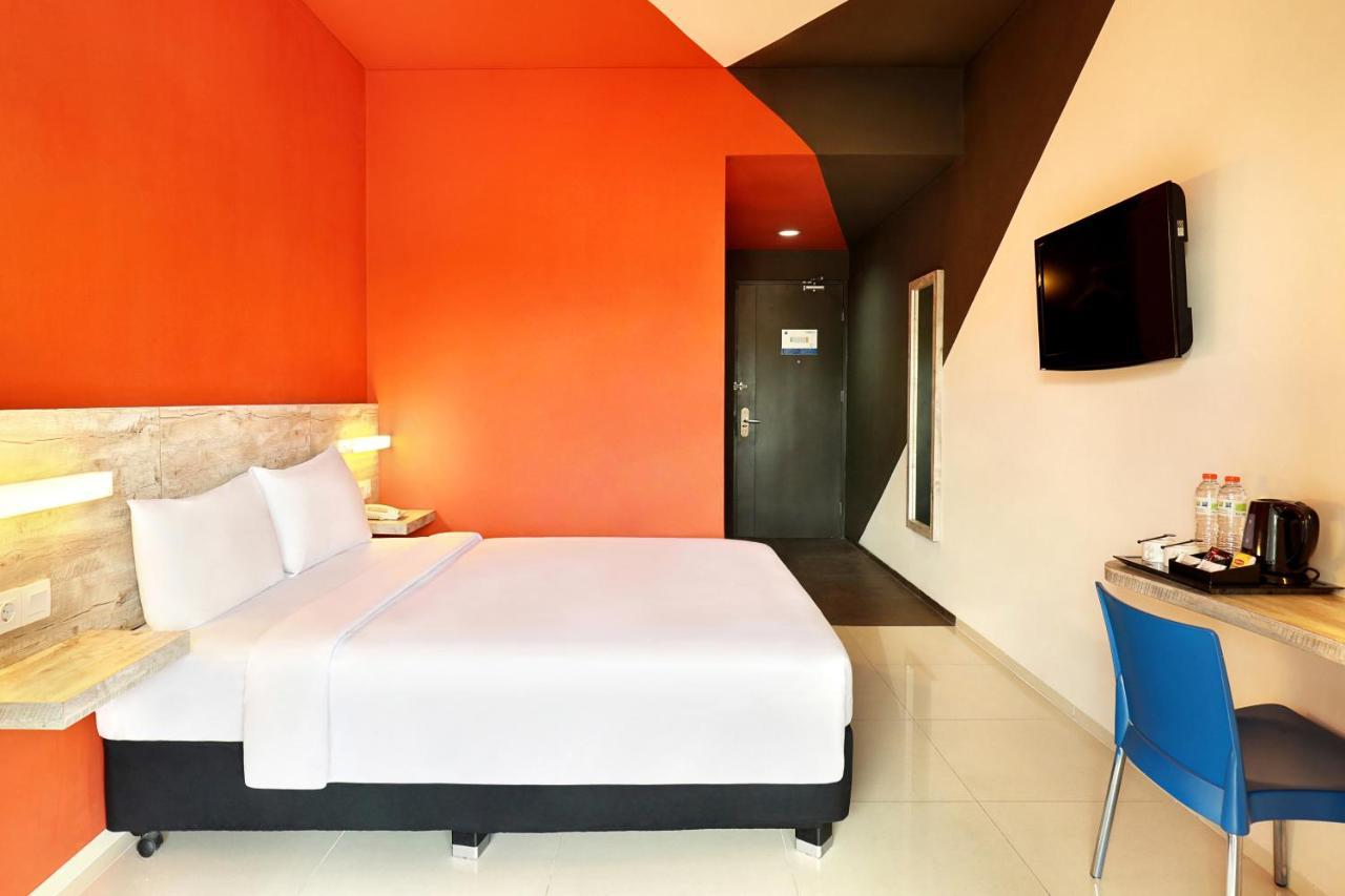 Primera Hotel Seminyak Kültér fotó